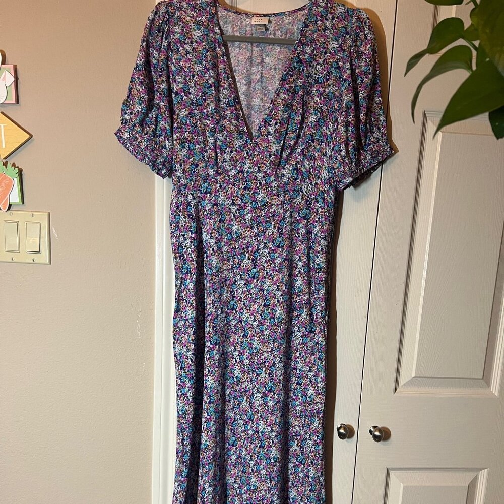Women's Floral Maxi Dress Short Sleeve V-Neck Smocked Waist Boho - Medium